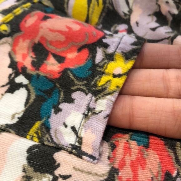 Cute floral dress! - Picture 3 of 4